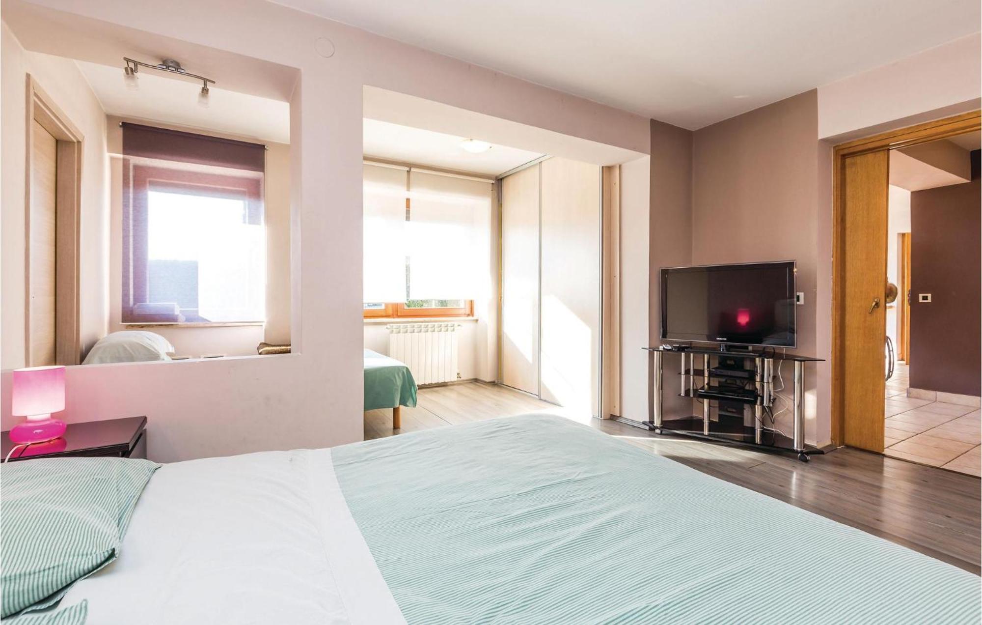 Stunning Apartment In Rijeka With 1 Bedrooms And Wifi 외부 사진