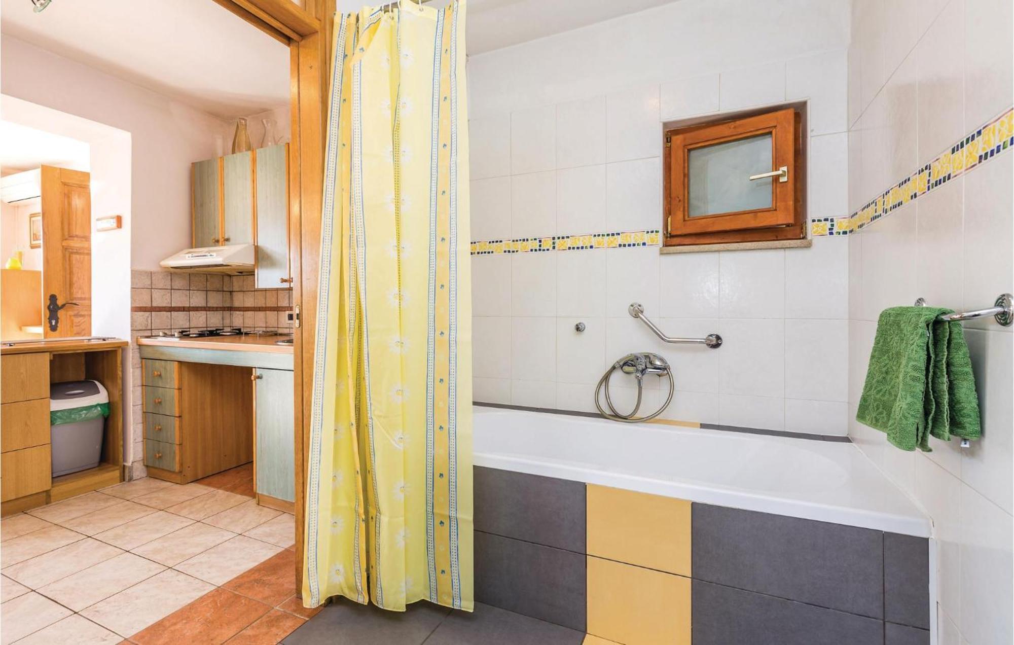 Stunning Apartment In Rijeka With 1 Bedrooms And Wifi 외부 사진